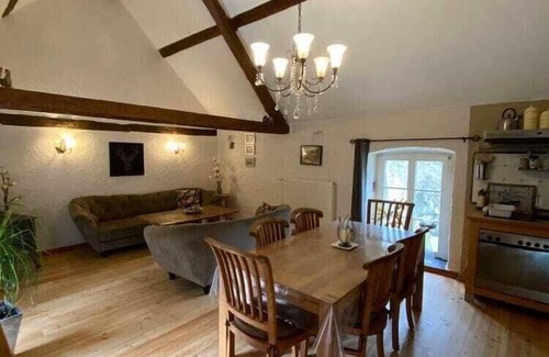 Maring-Noviand House | Relaxing Holiday Home in Maring-Noviand with Breakfast