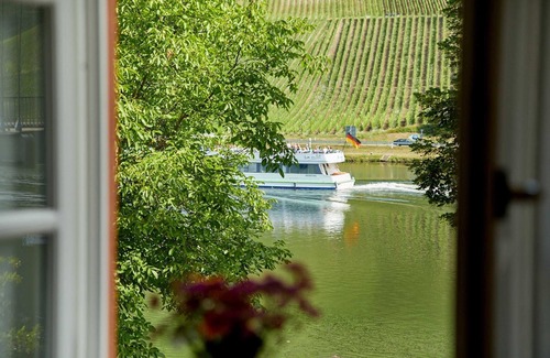 Wehlen Apartment | Unforgettable Stay at Moselbleibe III Uferallee