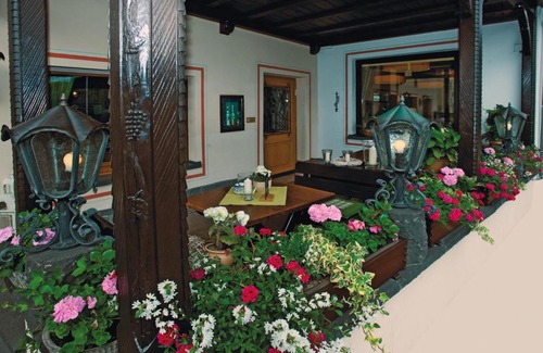 Loef Hotel | Discover Moselhotel & Restaurant Zur Traube: Wheelchair Access