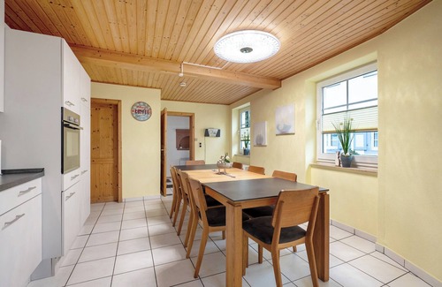 Uerzig House | Experience Moselle Holiday Home "Würzgarten" with Wi-Fi