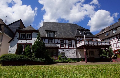 Traben-Trarbach House | Idyllic Moselle Truss Holiday Apartment with Private Pool