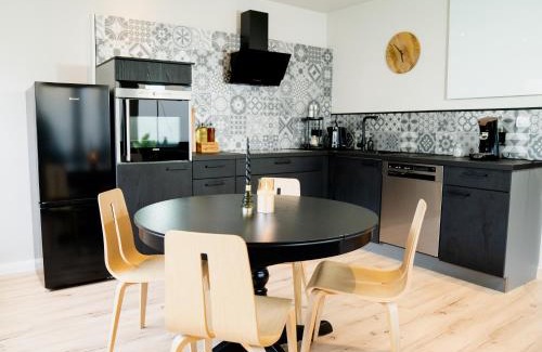 Traben-Trarbach Apartment | Discover Moselzeit: Pet & Child-Friendly Retreat
