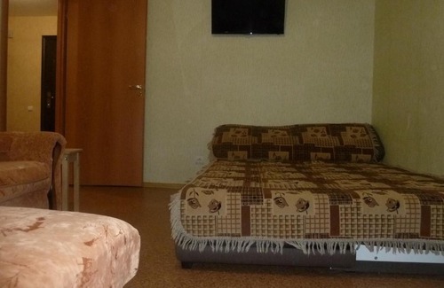 Yaroslavl Apartment | Family-Friendly Stay at Moskovsky Prospect Home - Rated 9/10