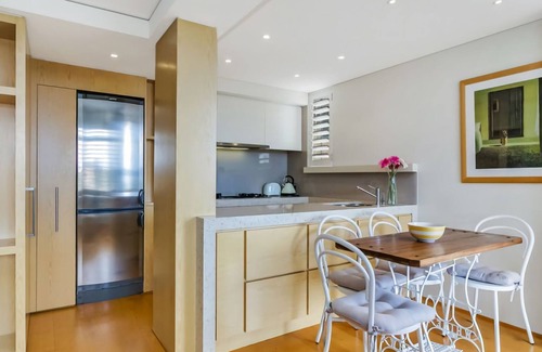 Mosman Apartment | Experience Comfort at Mosman Muston Street ISYD Hotel