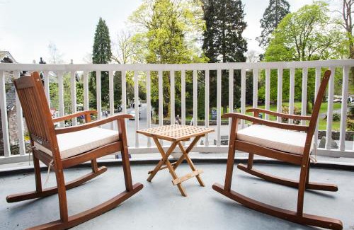 Grasmere House | Experience Moss Grove Organic: 5-Star Comfort & Hot Tub