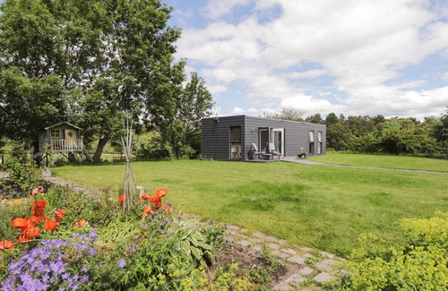 Aberlour Cottage | Romantic Retreat at Moss of Bourach with Hot Tub & Pool