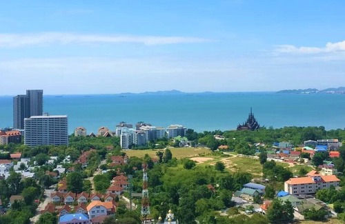 North Pattaya Condo | Most livable exclusive condo Under the clouds North Pattaya 32nd floor sea view