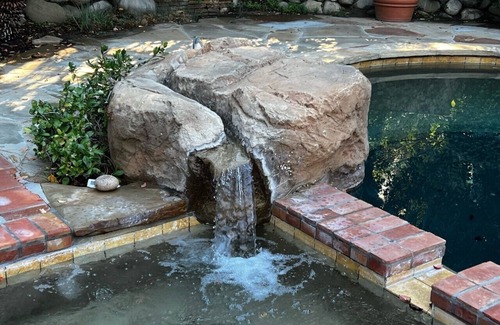 Calabasas House | Unwind in Calabasas: Relaxation Awaits with Unique Amenities