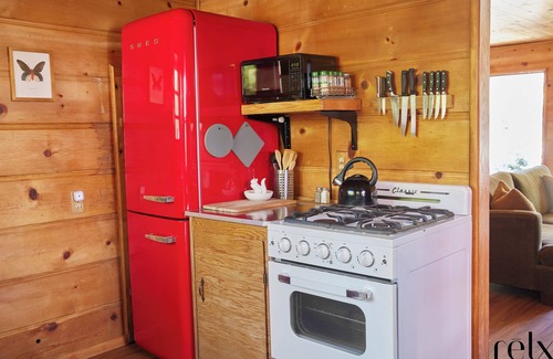 The Village Cottage | Cozy Cabin Retreat in Big Bear with Hot Tub & Pet Friendly