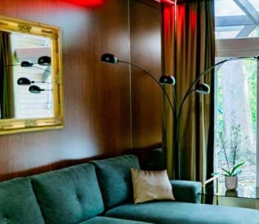 Dunaujvaros Apartment | Family-Friendly Motel 1 with Exceptional Guest Ratings
