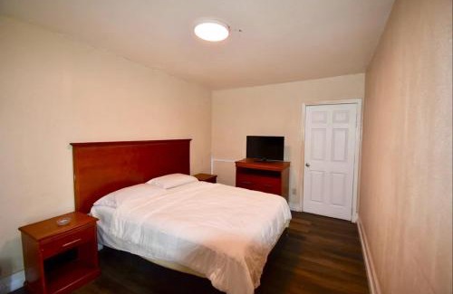 Baytown Hotel | Motel 19 By Capital O Baytown I-10