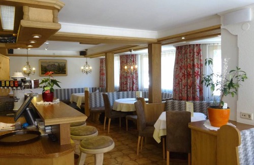 Lanersbach House | Cozy Motel for Two - Guest Rated 9/10 Experience