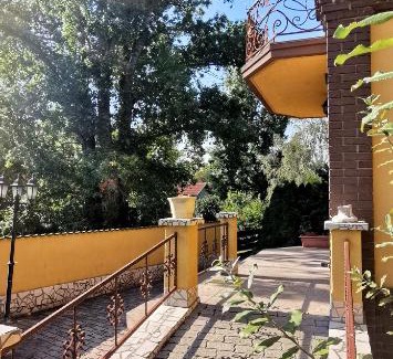 Dunaujvaros Bed & Breakfast | Budget-Friendly Motel 24: Family-Friendly Comfort Awaits