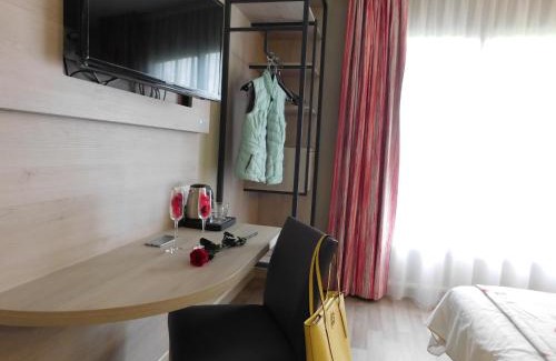 Socx Hotel | Pet-Friendly Motel 25: Family-Friendly Comfort Awaits