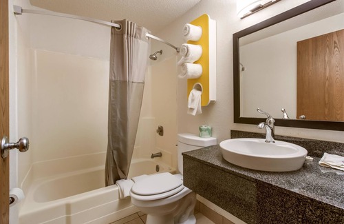 Albert Lea Hotel | Budget-Friendly Stay at Motel 6 Albert Lea, MN with Spa