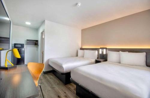 North Lamar Hotel | Convenient Motel 6 in Austin, TX - Pet Friendly Stay