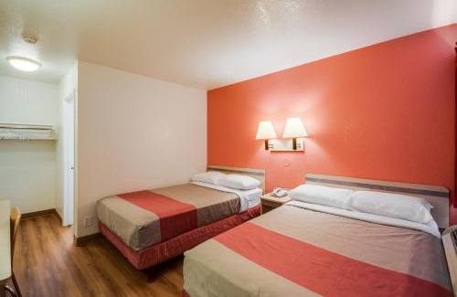 Sehome Hotel | Pet-Friendly Comfort at Motel 6-Bellingham, WA