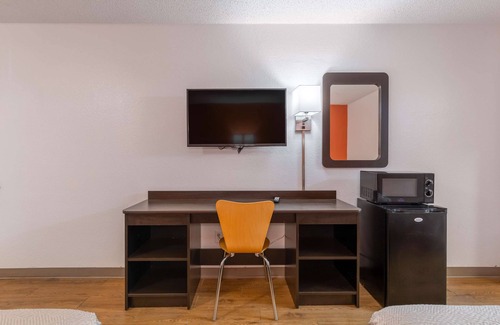 Bryan Hotel | Budget-Friendly Motel 6 Bryan, TX - Near University Area