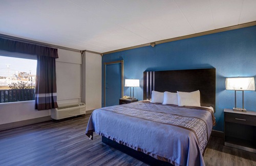Burlington Hotel | Convenient Motel 6 Burlington, NC - Family-Friendly Amenities