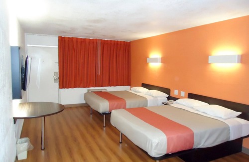 Icard Hotel | Budget-Friendly Motel 6 in Connellys Springs, NC