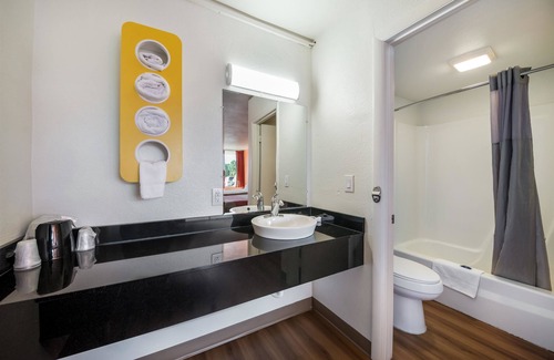 Icard Hotel | Budget-Friendly Motel 6 in Connellys Springs, NC