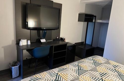 East Ely Hotel | Comfortable Stay at Motel 6-Ely, NV with Pool & Pets Welcome