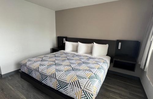 East Ely Hotel | Comfortable Stay at Motel 6-Ely, NV with Pool & Pets Welcome