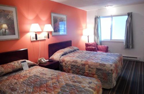 Saint Clair Hotel | Pet-Friendly Retreat at Motel 6 Frackville, PA