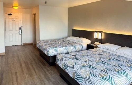 Glenview Hotel | Convenient Glenview Motel 6 - Pet-Friendly Stays Near Chicago