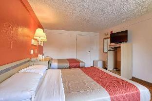 Halfway Hotel | Convenient Motel 6 Hagerstown MD with Pet-Friendly Amenities