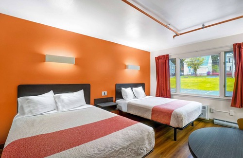 Town of German Flatts Hotel | Cozy Motel 6 in Ilion, NY - Family-Friendly Amenities Await