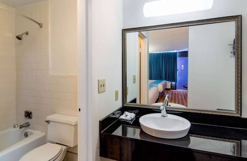LaGrange Hotel | Budget-Friendly Stay at Motel 6 Lagrange, GA with Breakfast