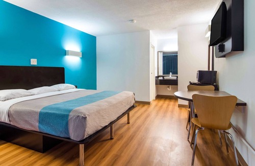 LaGrange Hotel | Budget-Friendly Stay at Motel 6 Lagrange, GA with Breakfast