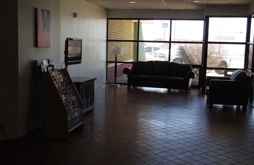 Highlands Hotel | Budget-Friendly Stay at Motel 6 Lincoln, NE - Airport