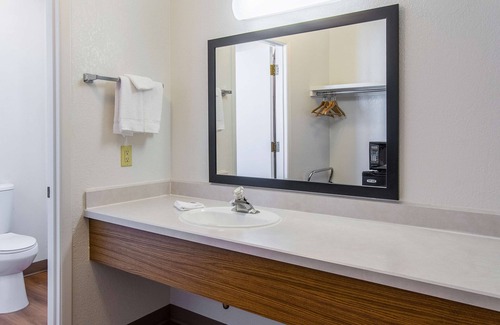 Madras Hotel | Discover Motel 6 Madras, OR: Family-Friendly Amenities Await