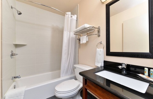 Martinez Hotel | Pet-Friendly Motel 6 in Martinez, CA with Pool & Spa