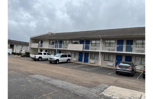 Millington Hotel | Pet-Friendly Motel 6 in Millington, TN for Comfortable Stays