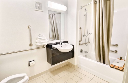 Nashua Hotel | Budget-Friendly Motel 6 Nashua, NH - Family and Accessible Stays