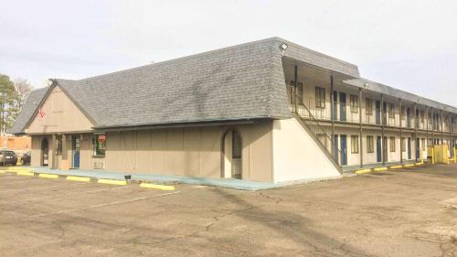 Reservoir Hotel | Budget-Friendly Motel 6 Newport News, VA – Pet Friendly Stay