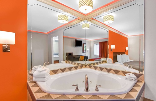 Peachtree Corners Hotel | Budget-Friendly Motel 6 Norcross, GA with Free Breakfast