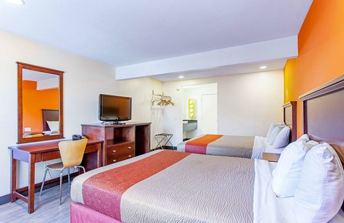 Pendleton Hotel | Budget-Friendly Motel 6 Pendleton, OR - Family Breakfast Included