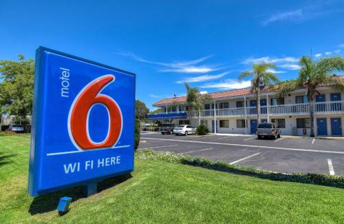 Westmont Hotel | Convenient Motel 6 in Pomona, CA - Family and Pet Friendly