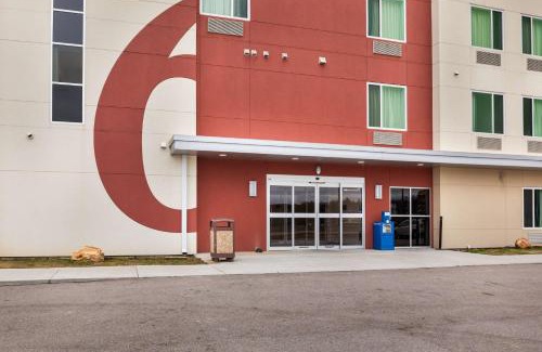 Poplar Bluff Hotel | Pet-Friendly Stay at Motel 6 in Poplar Bluff, MO