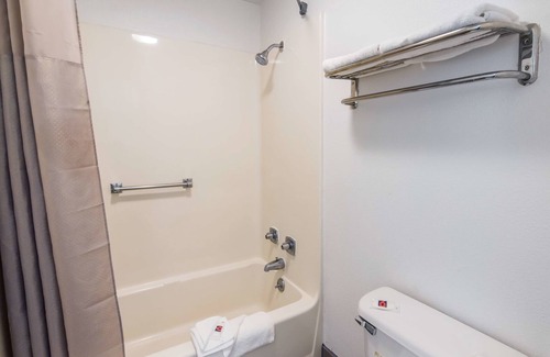 Salem Hotel | Budget-Friendly Motel 6 Salem, VA with Family Amenities