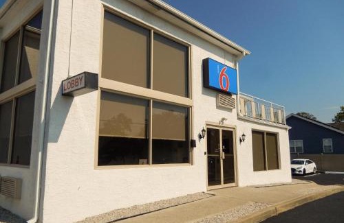 Somers Point Hotel | Budget-Friendly Motel 6 Near Ocean City and Wild Wood Beach