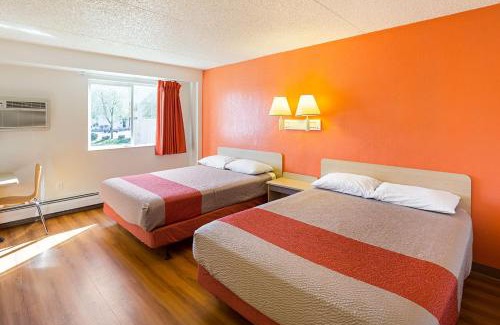 Spokane Valley Hotel | Comfortable Motel 6 in Spokane, WA - Pet Friendly Amenities