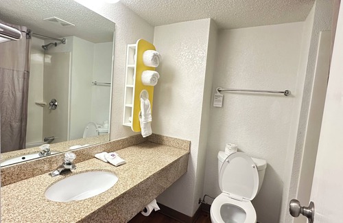 Springfield Hotel | Budget-Friendly Motel 6 in Springfield, VA Near Washington DC