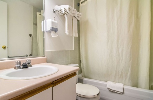 Newton Hotel | Convenient Motel 6 Surrey, BC: Family-Friendly Amenities