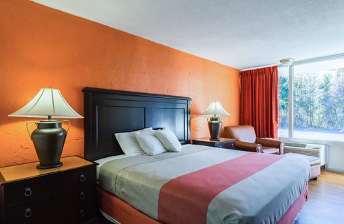 Townsend Hotel | Convenient Motel 6 Townsend, GA with Breakfast & Dining