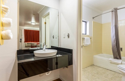 Tremonton Hotel | Budget-Friendly Motel 6 Tremonton with Family Amenities